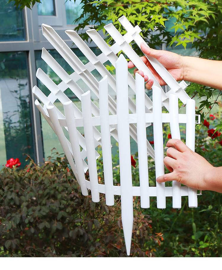 塑料围栏园艺栅栏白色咖啡色围栏pvc庭院公园围栏工程栏校园围栏圆头