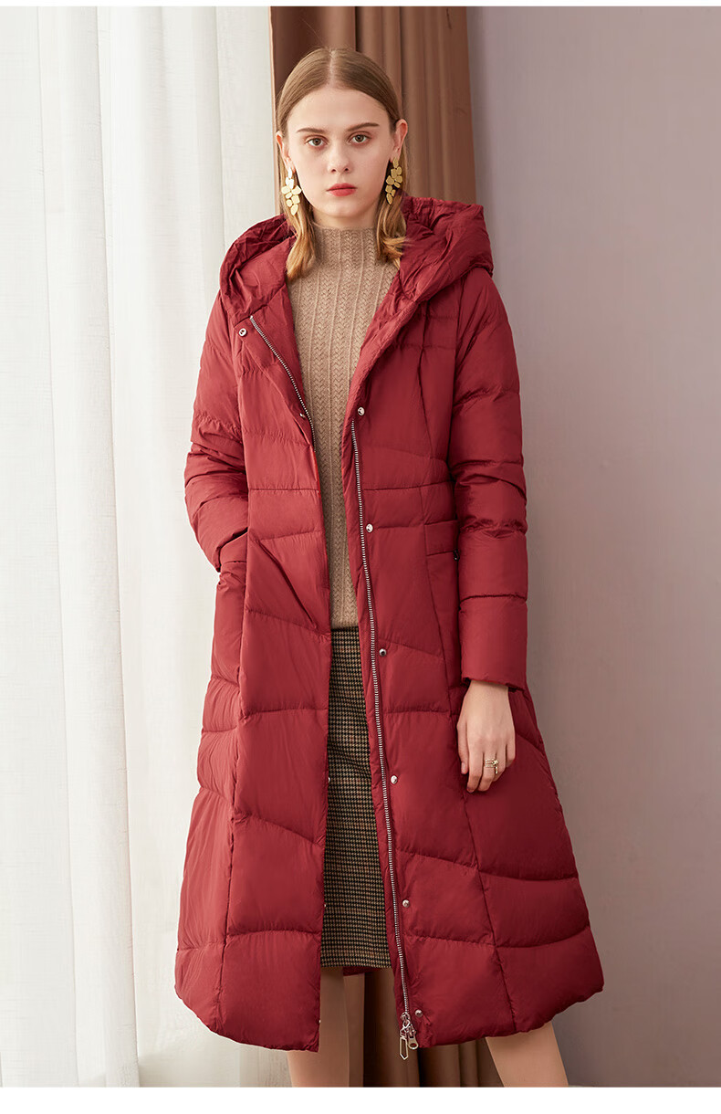 亦朵冬季红色鹅绒长款羽绒服女士过膝气质高端2022年新款收腰外套 酒