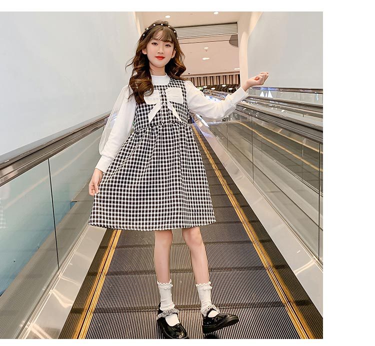 0kg店铺:豹排旗舰店商品编号:10062444159001商品名称:女童衣服秋季