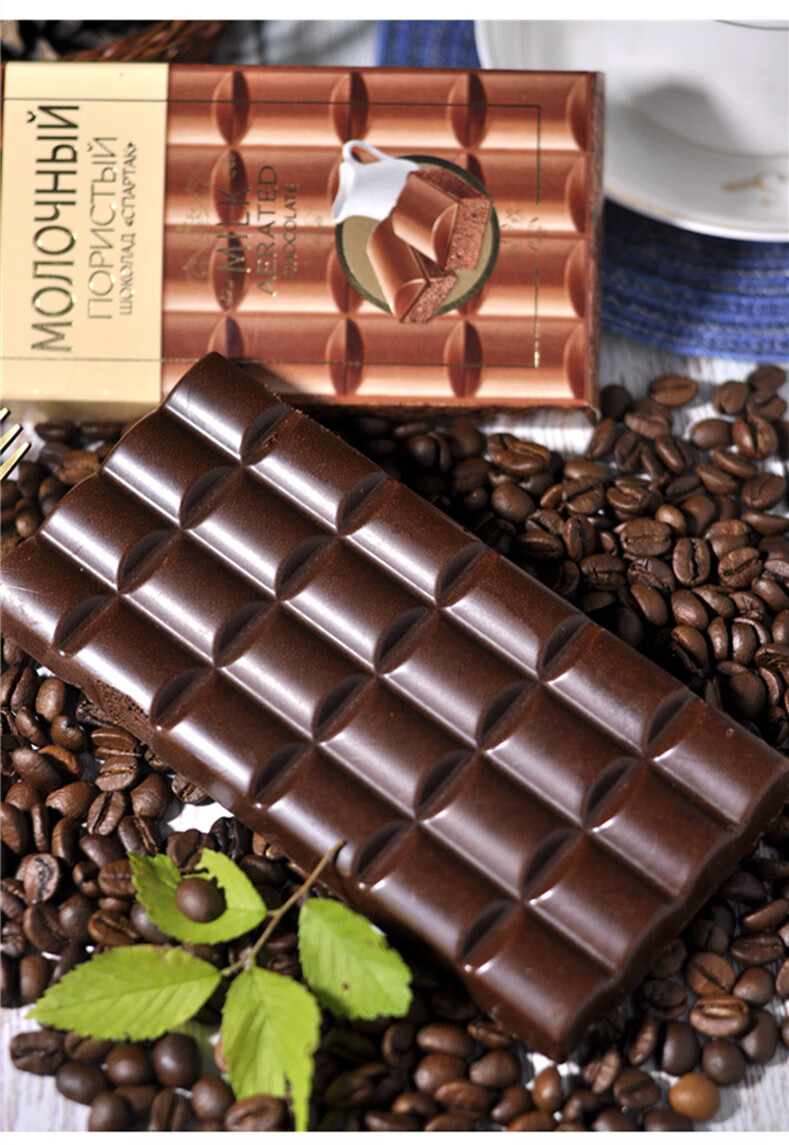 白巧克力俄罗斯气泡黑巧克力90g4块组合榛子味白气泡巧克力