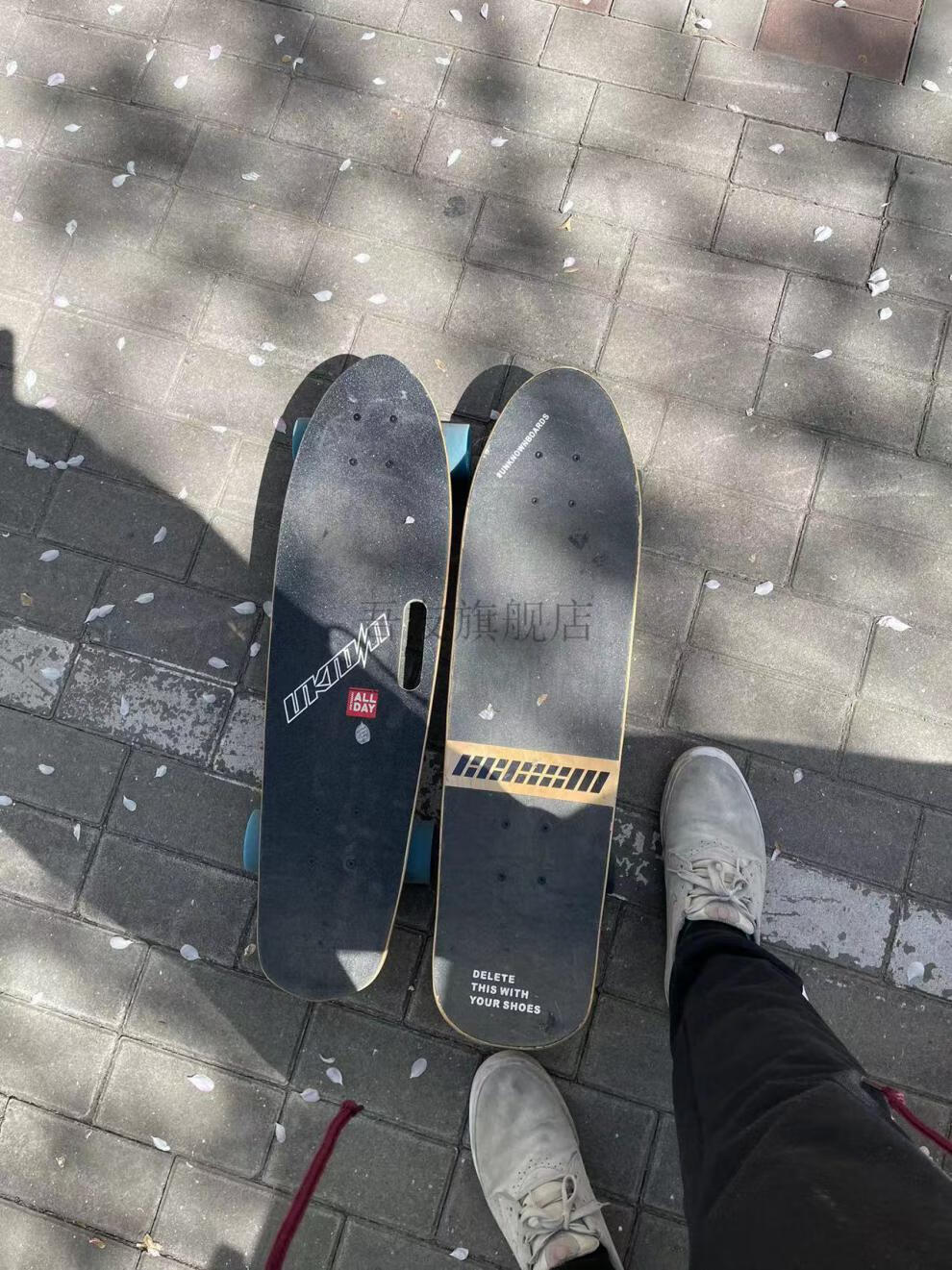 滑板校园代步新手成人儿童刷街公路轮非陆冲 升级bones轴承备注非提手