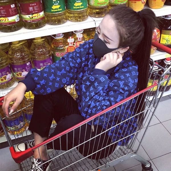 春夏薄款快手网红同款字母印花学生卫衣宽松显瘦百搭外套上衣女白色