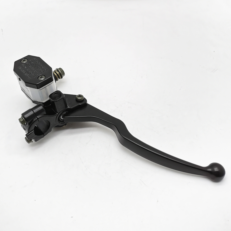 缘兮妮适用钱江摩托车畅跑qj1251819王中王者前碟刹车制动油泵上泵