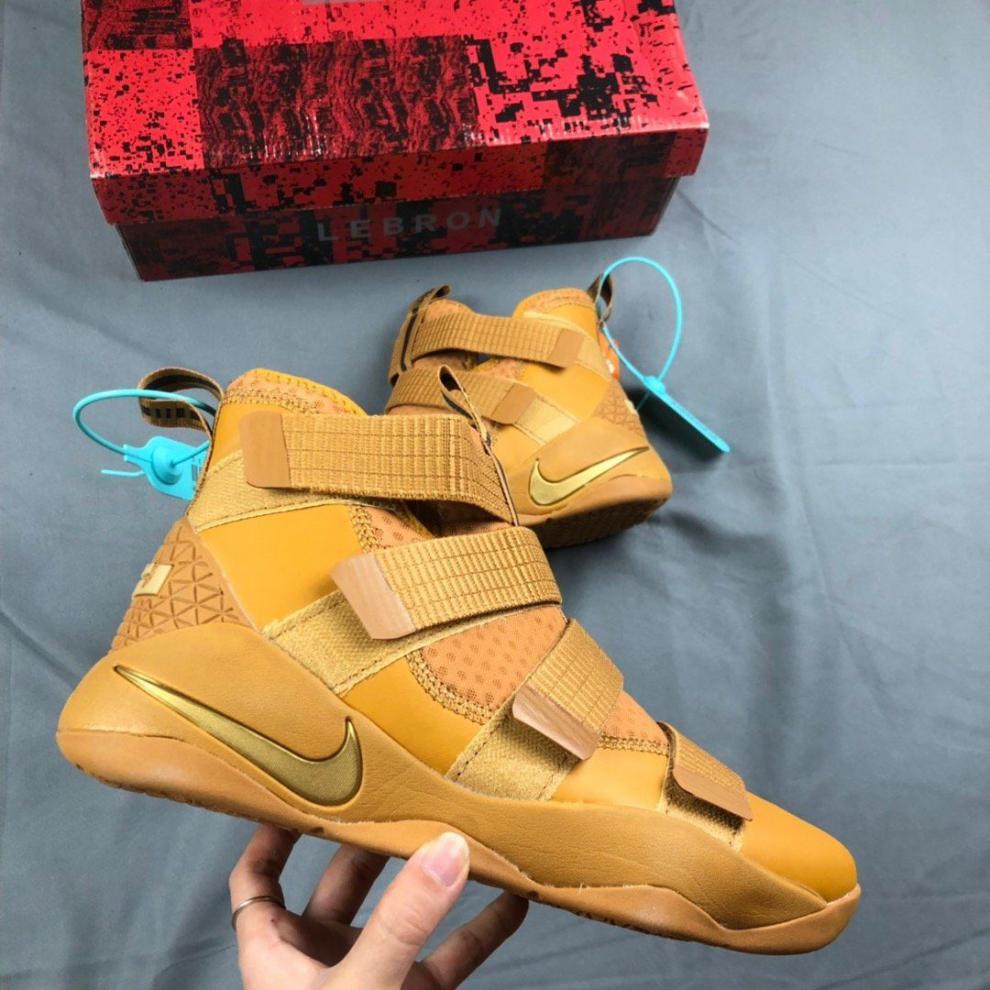 高品质纯原詹姆斯士兵11代soldier 11篮球鞋白金银小麦色紫金鸳鸯篮球