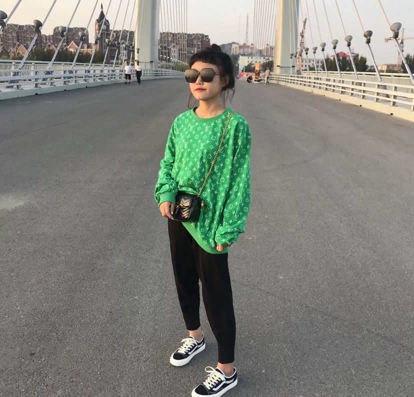 春夏薄款快手网红同款字母印花学生卫衣宽松显瘦百搭外套上衣女白色