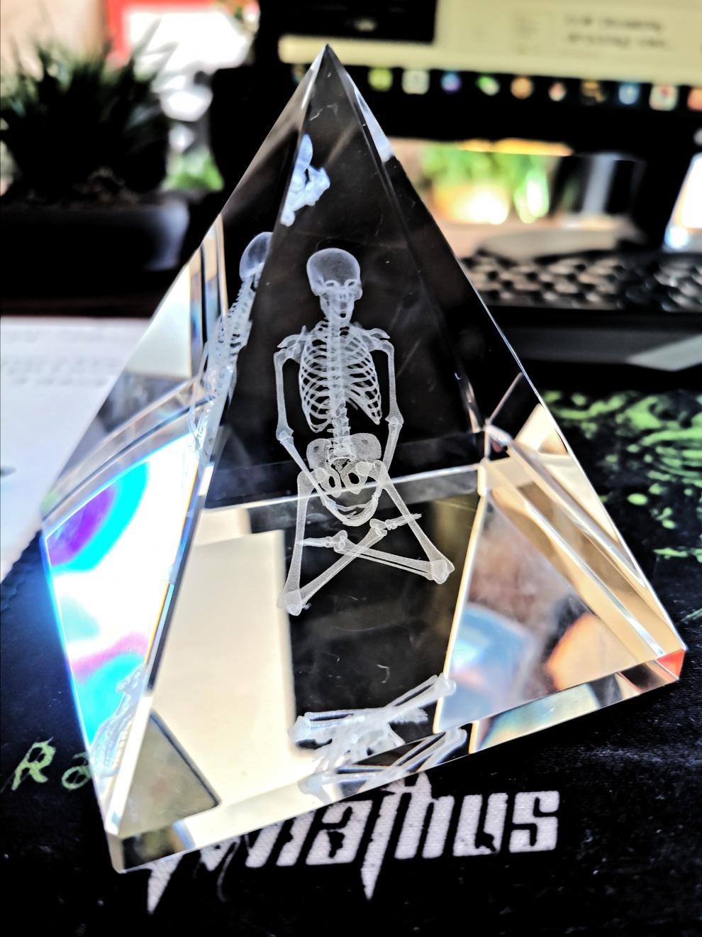 水晶白骨架 金字塔水晶不净观人体静坐骨架 南怀瑾 禅秘要法 白骨观