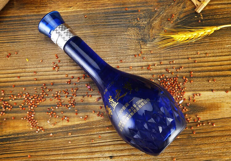 海蓝之梦52度v9 52度白酒浓香型纯粮食酿造 500ml每瓶整箱6瓶礼盒装