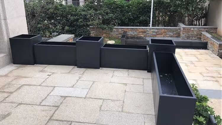 户外铁艺花箱庭院长方形金属花坛花槽组合种植箱花盆围栏隔断 铁艺