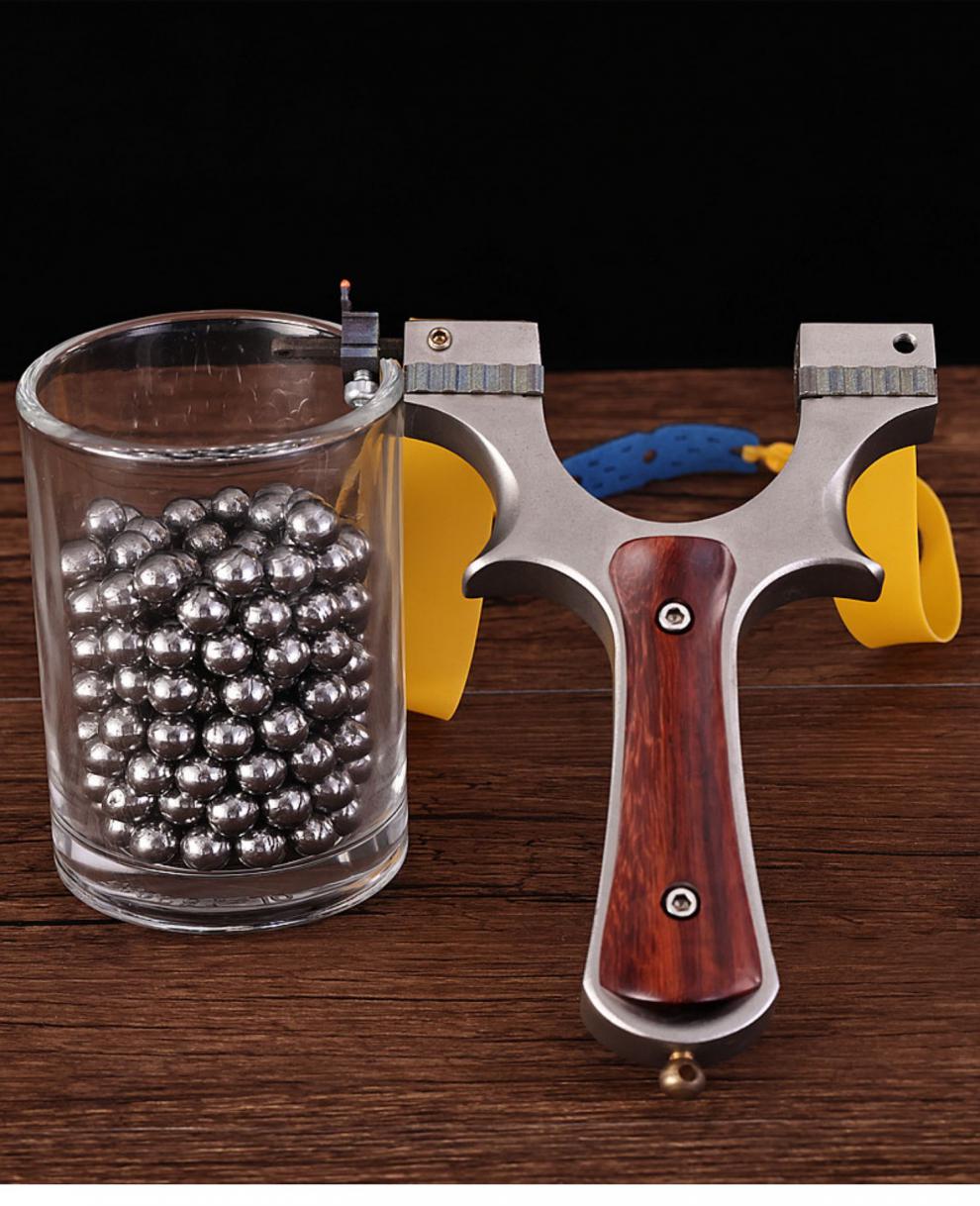 新款弹弓高精度皮筋大威力红外激光瞄准弹弓高弹力强力比赛专用 战神