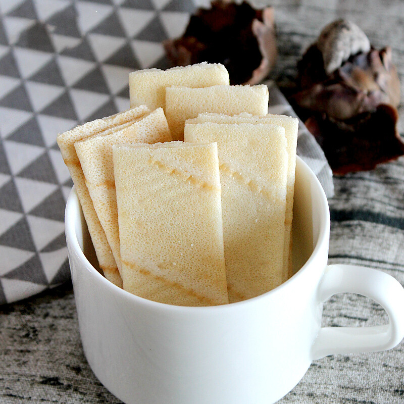 海南特产椰香薄饼160gx2盒甜咸榴莲香蕉味酥脆椰奶椰子薄饼干咸味80gx