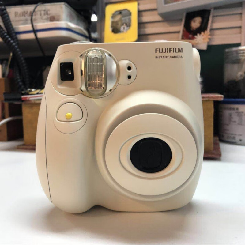 富士(fujifilm)礼盒换购相纸拍立得mini7 白色儿童相机立拍得mini7s/7