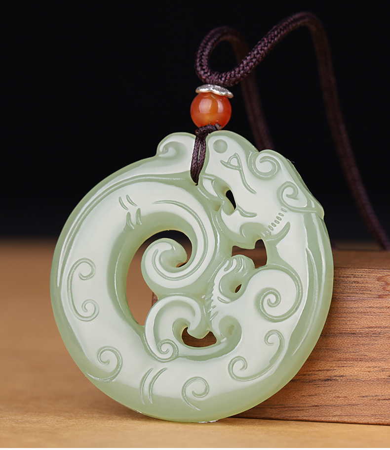 玉青玉镂空龙牌吊坠男玉石青龙项链双面圆形龙挂件玉佩定制款青玉大款
