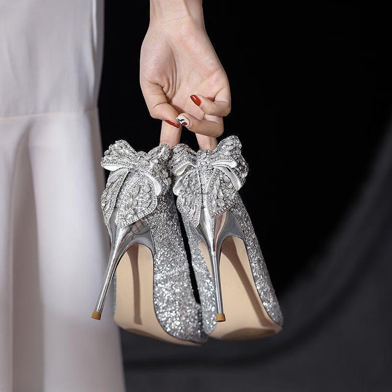 钻高跟鞋银色亮片尖头跟鞋女细跟单鞋水钻蝴蝶结婚鞋女鞋水晶鞋新娘鞋