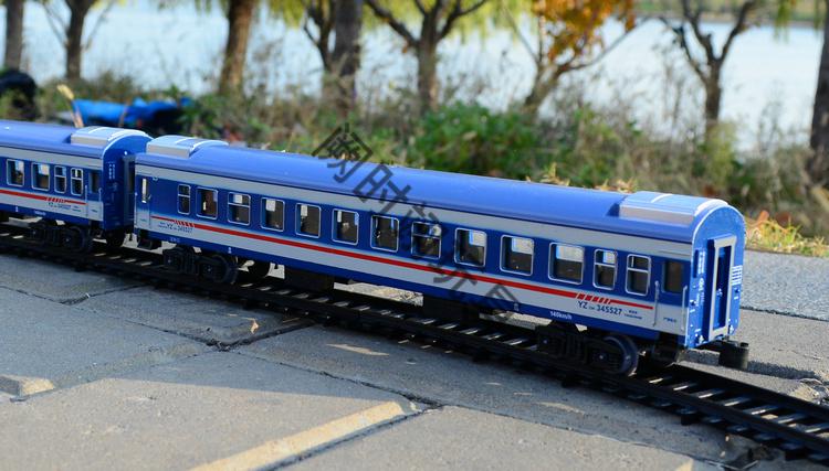 保价30天仿真火车模型玩具轨道绿皮火车电动东风11内燃机车狮子火车