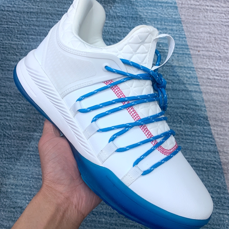 支持国货安踏出口美国单 小众篮球鞋可实战水泥地克星包裹感超好耐磨