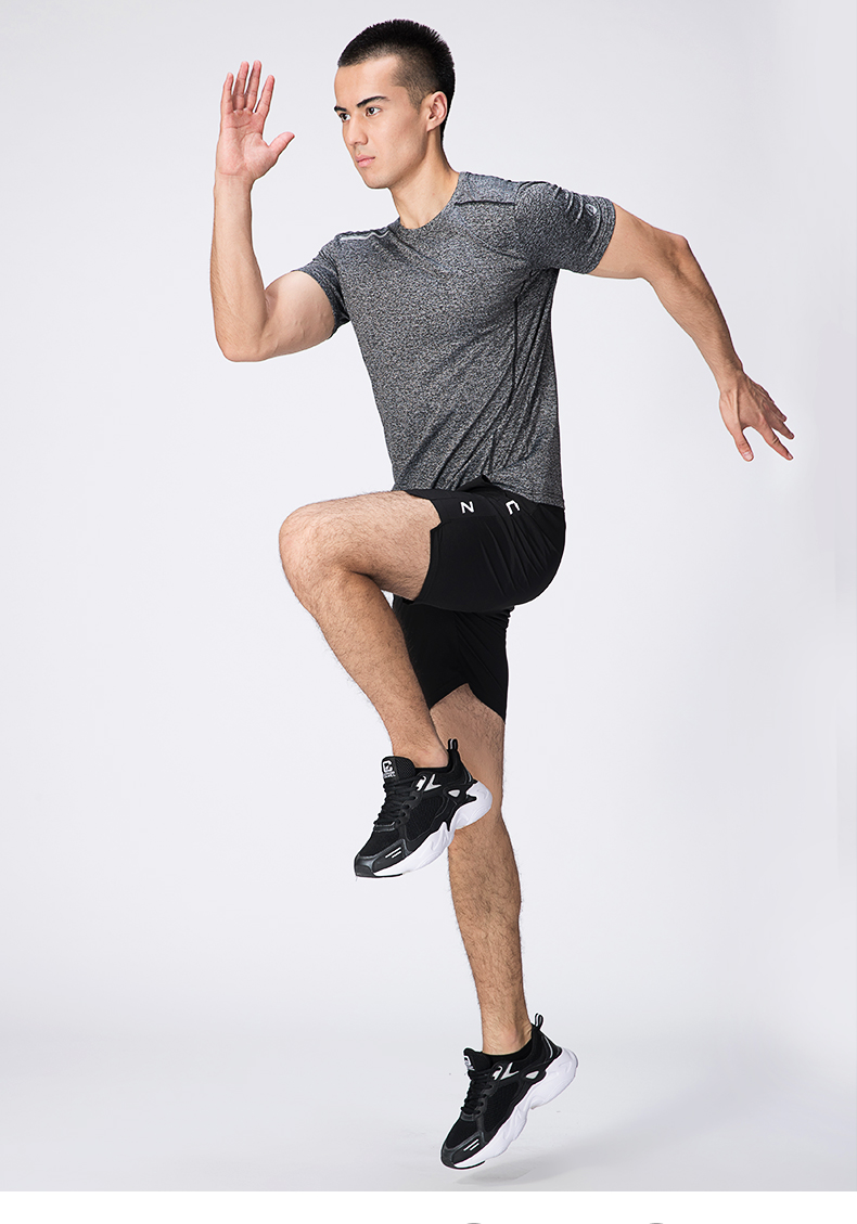 骆驼运动套装男健身服套装宽松跑步衣服夏季圆领t恤短裤两件套男j0s2