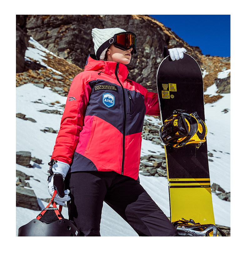 安踏运动服女2020新款滑雪服登山服冬季保暖加厚连帽运动外套上衣运动