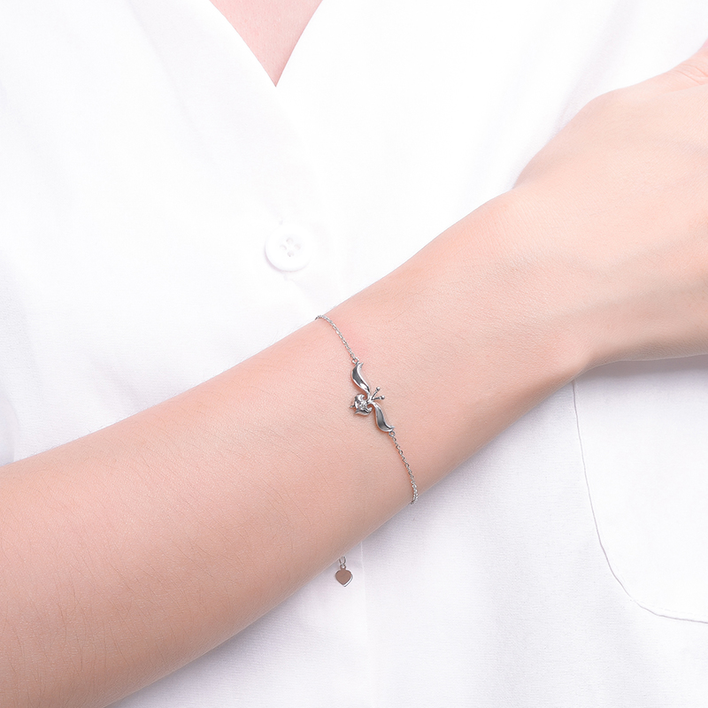 珂兰钻石手链凉生我们可不可以不忧伤白18k金姜花手链klsw033931