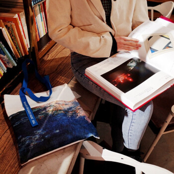 二十世纪艺术之书：随书赠送京东专享莫奈《睡莲》帆布袋+书签
