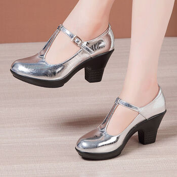 皮鞋配旗袍的走秀裸色圆头粗跟广场舞蹈鞋女中跟旗袍模特走秀鞋大码