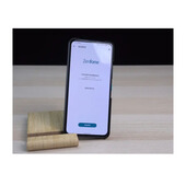 华硕 ZenFone 8 Flip