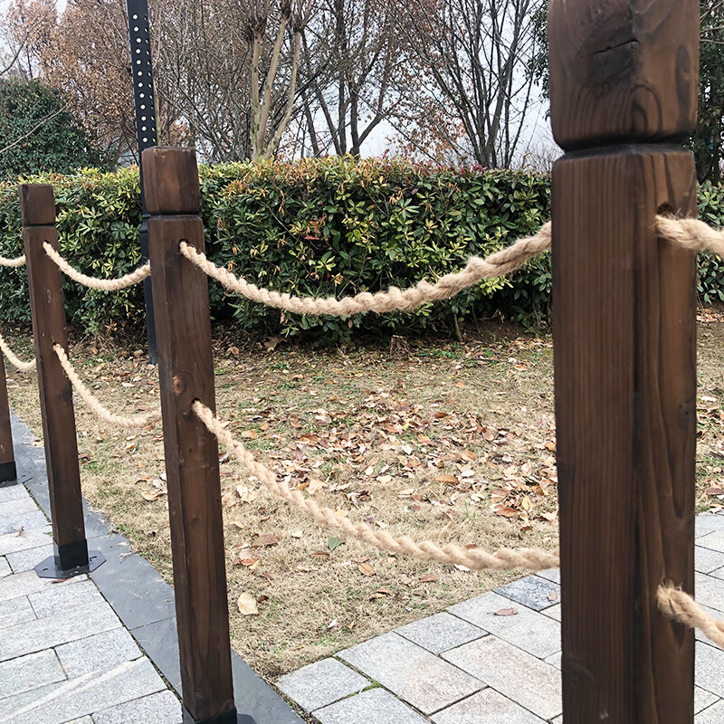 泰西丝防腐木栅栏木围栏穿绳挂铁链立柱河道景区池塘小湖木制护栏栏杆