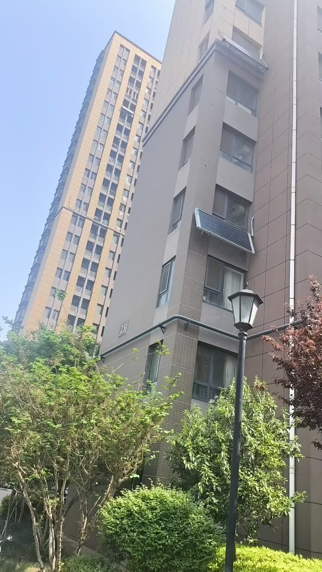山东省济南市天桥区历山北路85号鑫苑名家小区23号楼2-1002