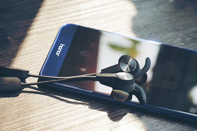 荣耀(honor)运动蓝牙耳机xsport am61无线耳机 车载跑步双入耳式耳塞