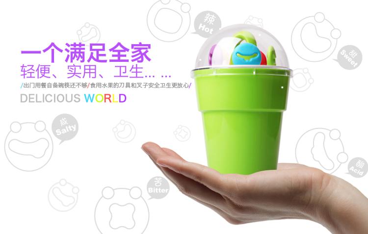 
                                        
                                        美瓷（MYCERA）陶瓷刀切水果刀具套装 削皮器 西瓜刀 小刀配水果叉(绿色)SGDC01F                