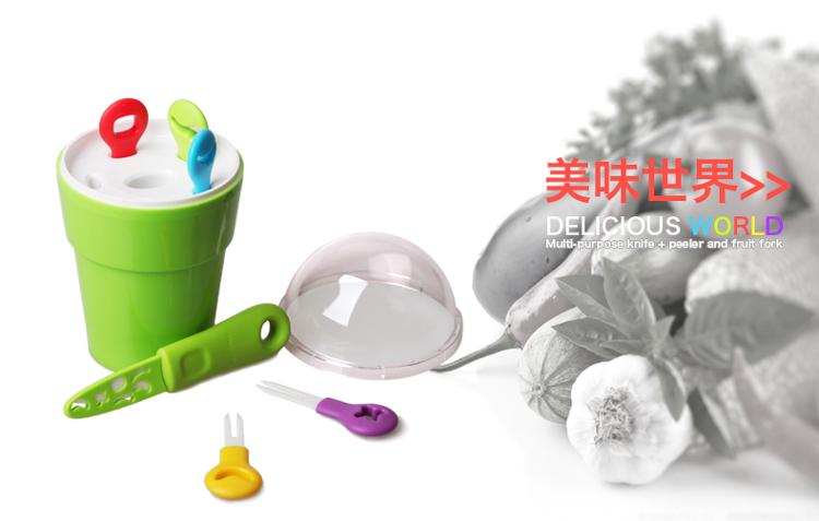 
                                        
                                        美瓷（MYCERA）陶瓷刀切水果刀具套装 削皮器 西瓜刀 小刀配水果叉(绿色)SGDC01F                