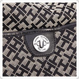 tommy hilfiger 汤米·希尔费格 黑色标志印花布大号单肩包 6914962