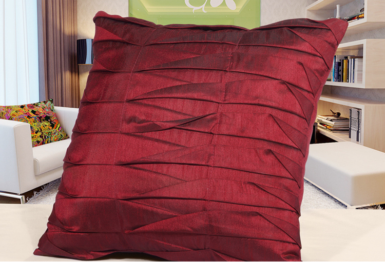 艾薇  家纺床品  原创个性 手工抱枕 沙发靠枕含芯  百折裙红43*43CM