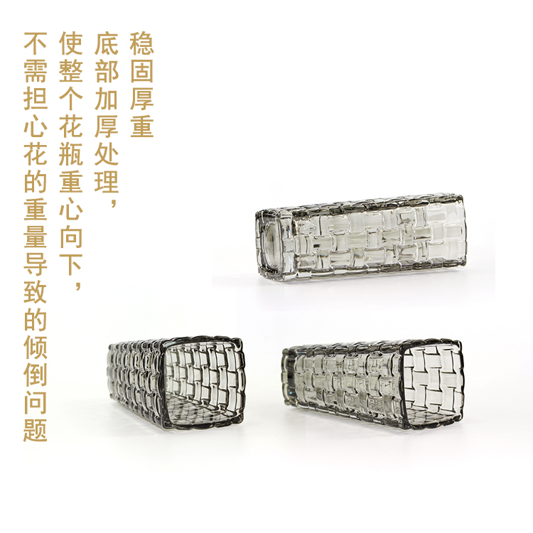 
                                        
                                                            克芮思托 玻璃花瓶NC-8553巴塞罗迷你花插水培插花盆装饰品15.5厘米颜色随机                