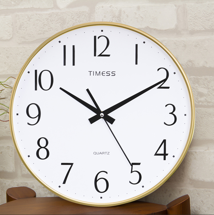 timess挂钟 简约时尚细边静音13英寸客厅石英钟t868-3金色