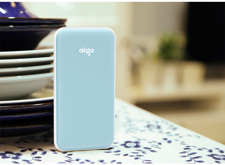 
                                        
                                        aigo爱国者电子出品充电宝TF100超薄小巧便携10000毫安移动电源小鲜肉轻薄聚合物 适用于苹果小米华为粉色                