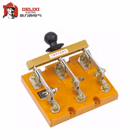 德力西电气 刀形隔离器；HD11-63/28 胶板