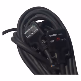 欧姆龙 超小型超薄型的放大器内置型光电传感器；E3T-FT13 2M