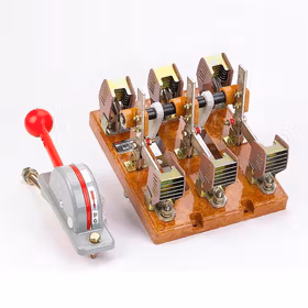 德力西电气 刀型隔离器；HS14-600/31胶板