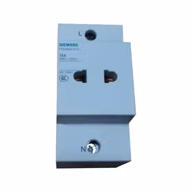 西门子 ET-5SY国产 模块化插座输出端口,2P+E,250V,16A,2.5MW,遵照英国标准,用于安装在配电板里；5TE68062CC